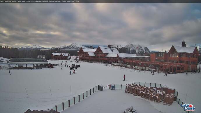 Webcam Lake Louise: Lodge of ten peaks