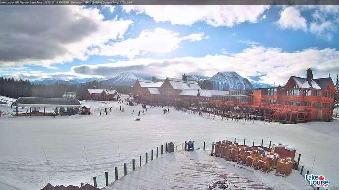 Webcam Lake Louise: Lodge of ten peaks