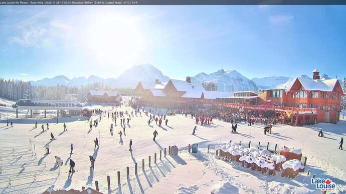 Webcam Lake Louise: Lodge of ten peaks