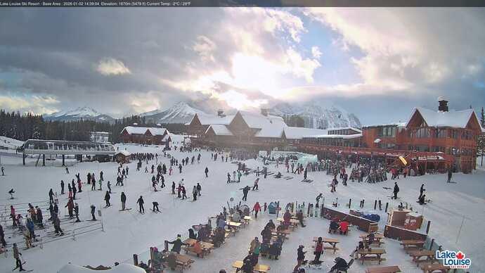Webcam Lake Louise: Lodge of ten peaks