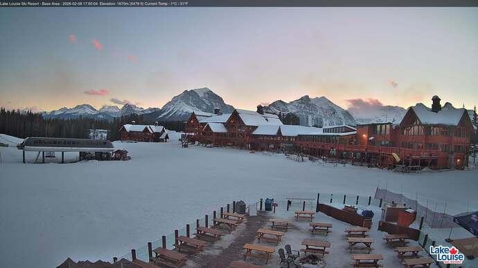 Webcam Lake Louise: Lodge of ten peaks
