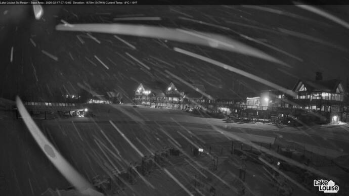 Webcam Lake Louise: Lodge of ten peaks