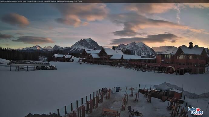 Webcam Lake Louise: Lodge of ten peaks
