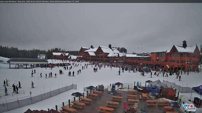 Webcam Lake Louise: Lodge of ten peaks