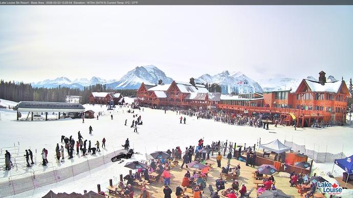 Webcam Lake Louise: Lodge of ten peaks