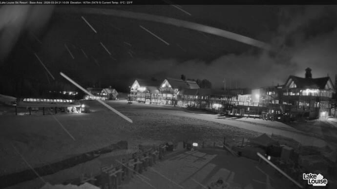 Webcam Lake Louise: Lodge of ten peaks