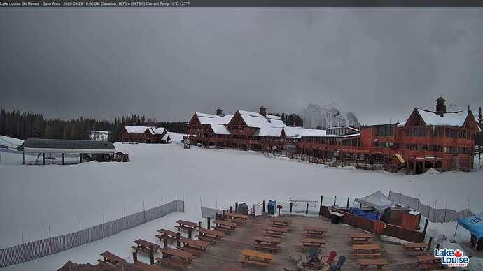 Webcam Lake Louise: Lodge of ten peaks