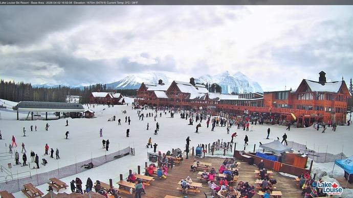 Webcam Lake Louise: Lodge of ten peaks