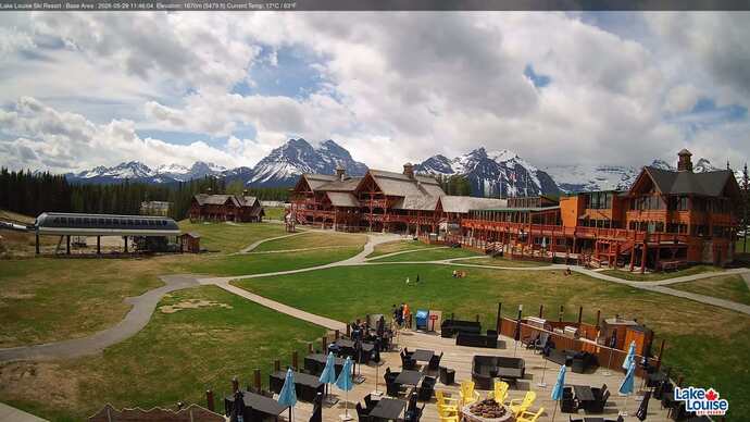 Webcam Lake Louise: Lodge of ten peaks