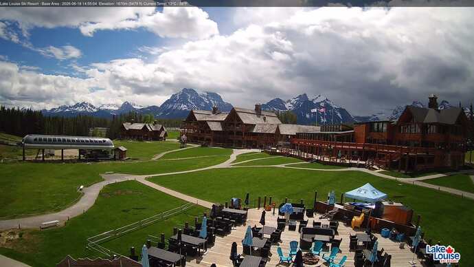 Webcam Lake Louise: Lodge of ten peaks