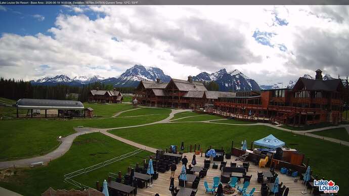 Webcam Lake Louise: Lodge of ten peaks
