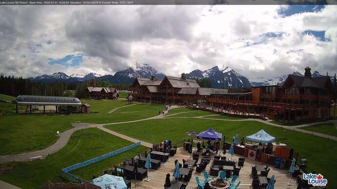Webcam Lake Louise: Lodge of ten peaks