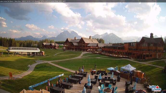 Webcam Lake Louise: Lodge of ten peaks