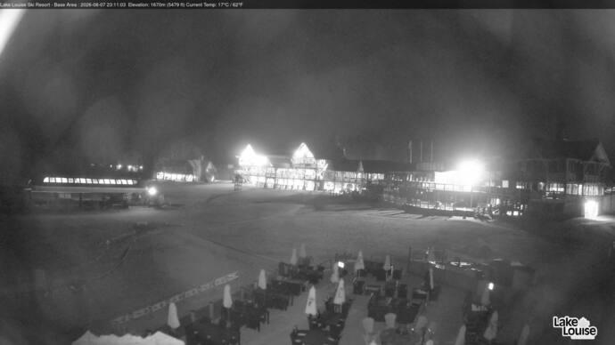 Webcam Lake Louise: Lodge of ten peaks