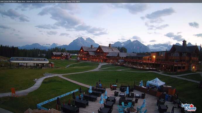 Webcam Lake Louise: Lodge of ten peaks