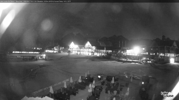 Webcam Lake Louise: Lodge of ten peaks