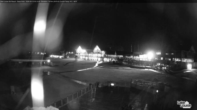 Webcam Lake Louise: Lodge of ten peaks