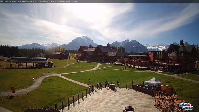 Webcam Lake Louise: Lodge of ten peaks