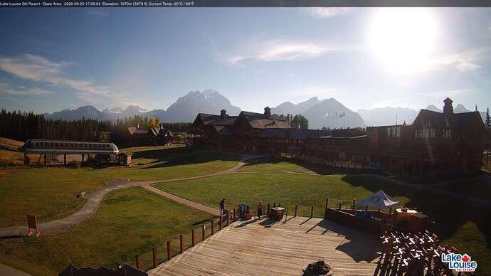 Webcam Lake Louise: Lodge of ten peaks