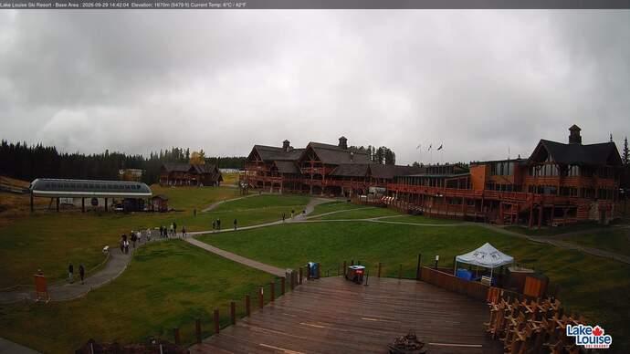 Webcam Lake Louise: Lodge of ten peaks