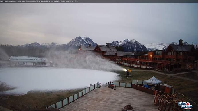 Webcam Lake Louise: Lodge of ten peaks