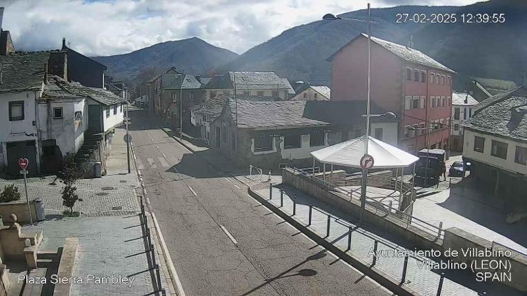 Webcam Leitariegos: Plaza Sierra Pambley