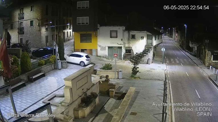 Webcam Leitariegos: Plaza Sierra Pambley