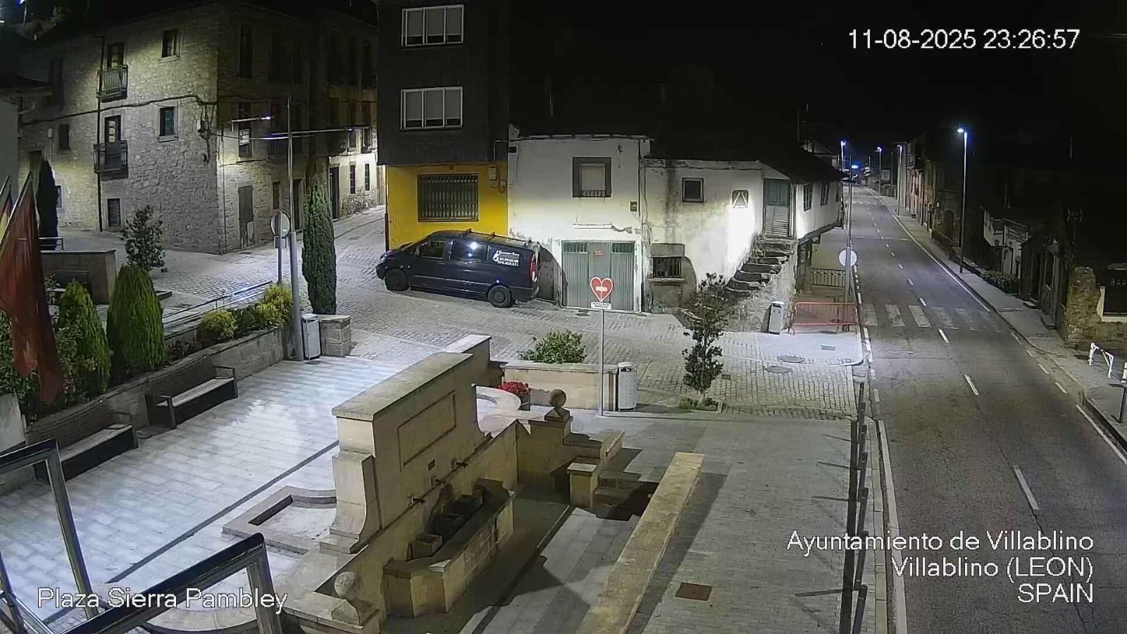 Webcam Leitariegos: Plaza Sierra Pambley