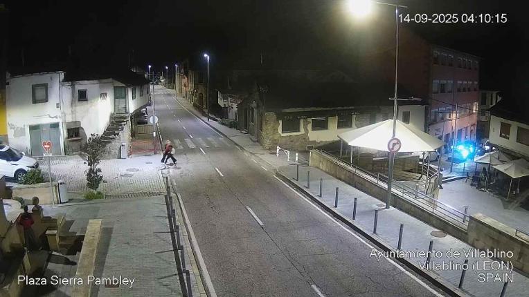Webcam Leitariegos: Plaza Sierra Pambley