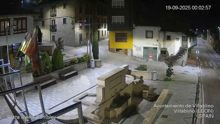 Webcam Leitariegos: Plaza Sierra Pambley