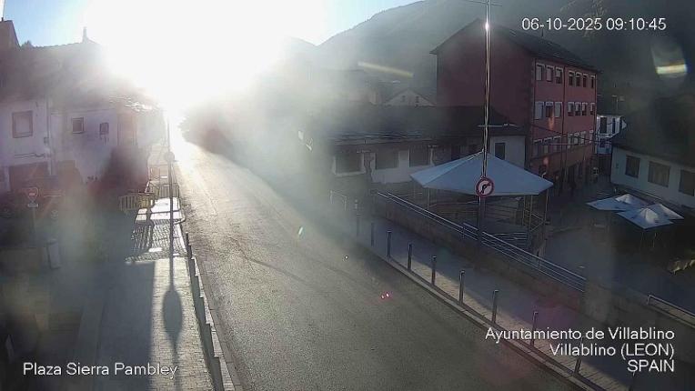 Webcam Leitariegos: Plaza Sierra Pambley