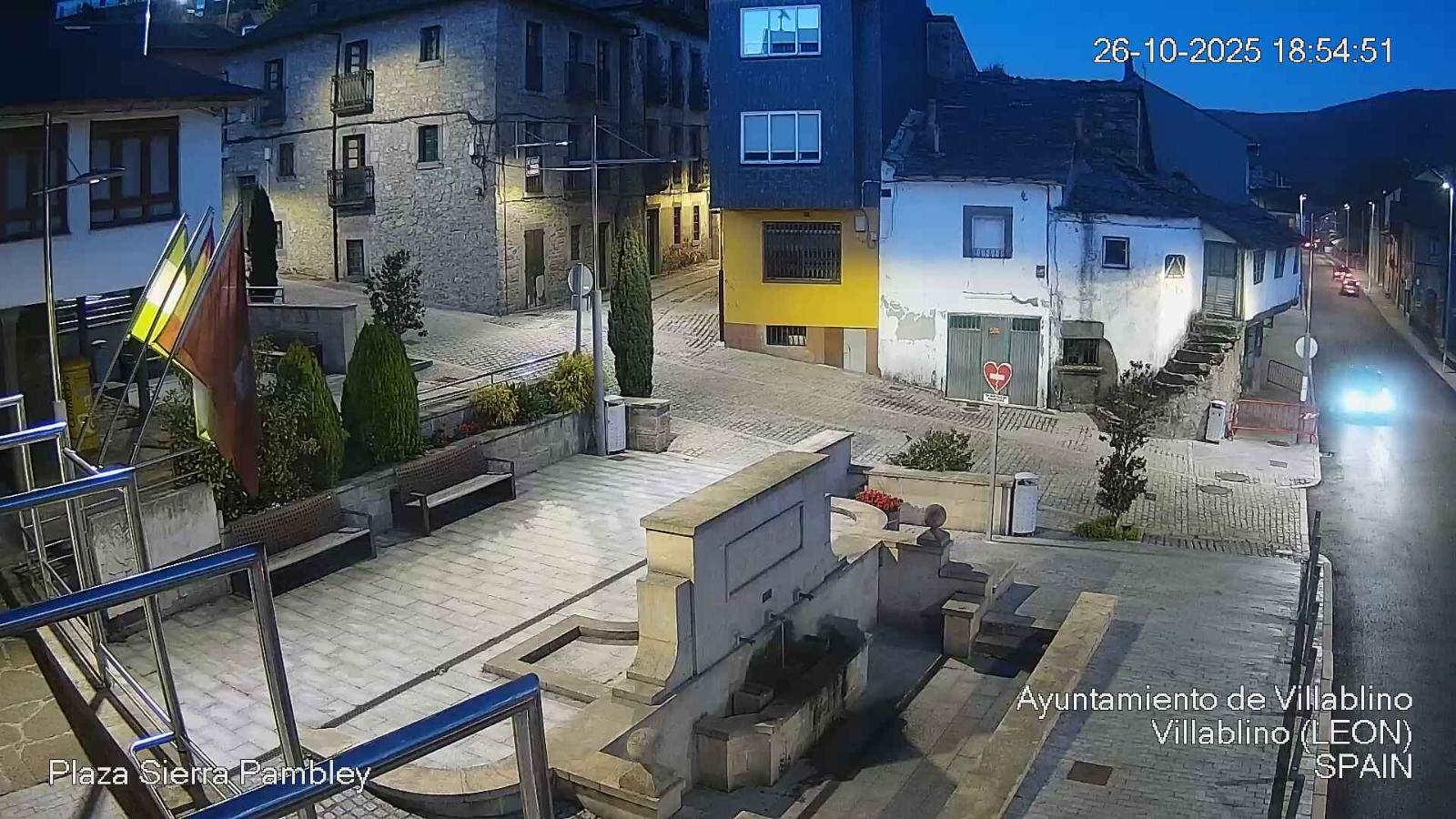 Webcam Leitariegos: Plaza Sierra Pambley