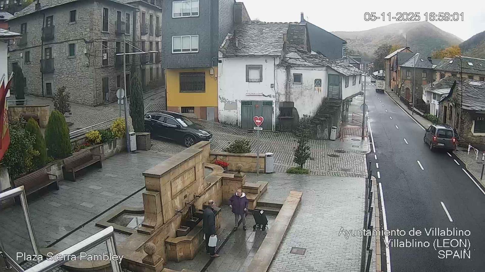 Webcam Leitariegos: Plaza Sierra Pambley