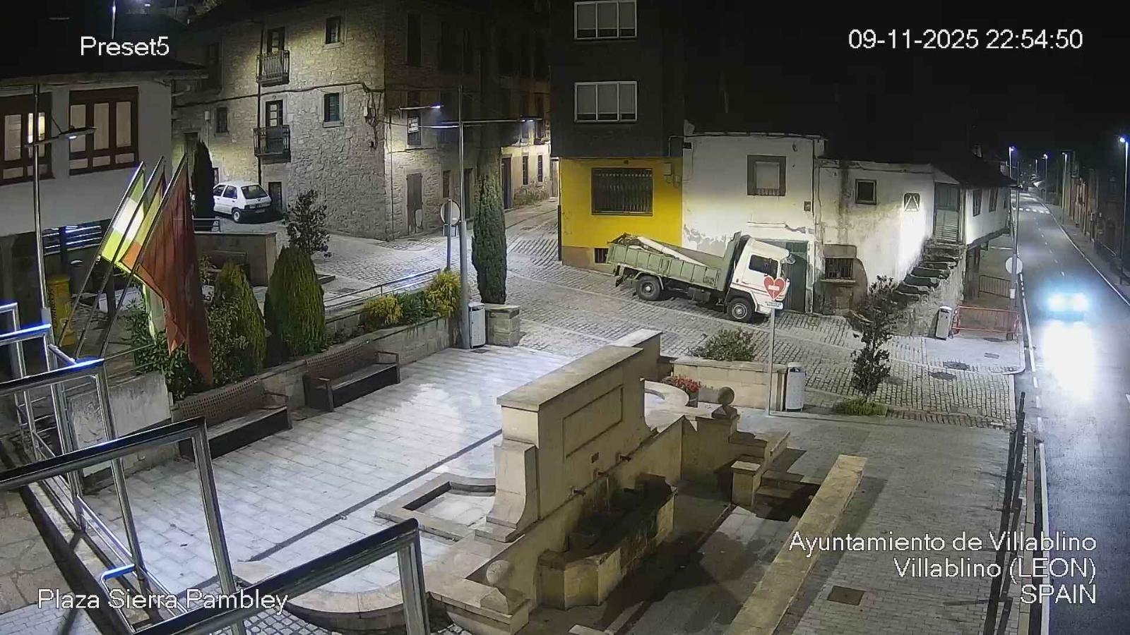 Webcam Leitariegos: Plaza Sierra Pambley