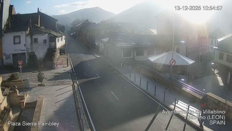 Webcam Leitariegos: Plaza Sierra Pambley