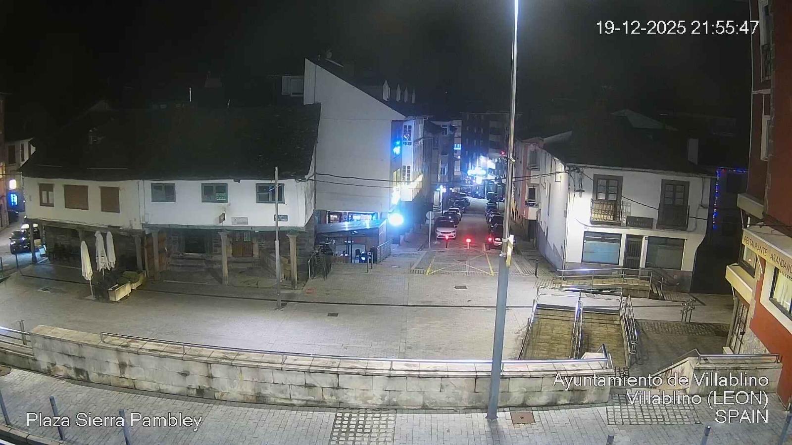 Webcam Leitariegos: Plaza Sierra Pambley