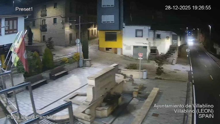 Webcam Leitariegos: Plaza Sierra Pambley