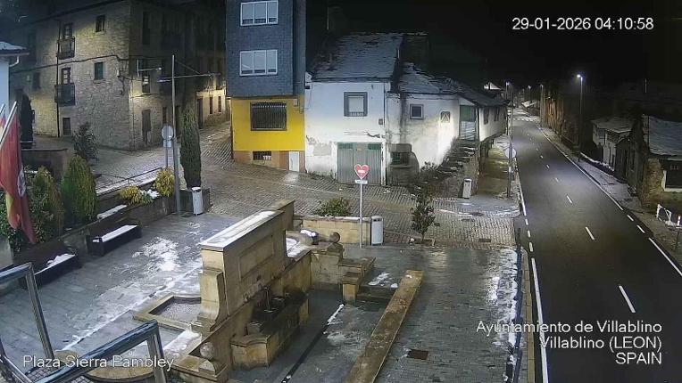 Webcam Leitariegos: Plaza Sierra Pambley
