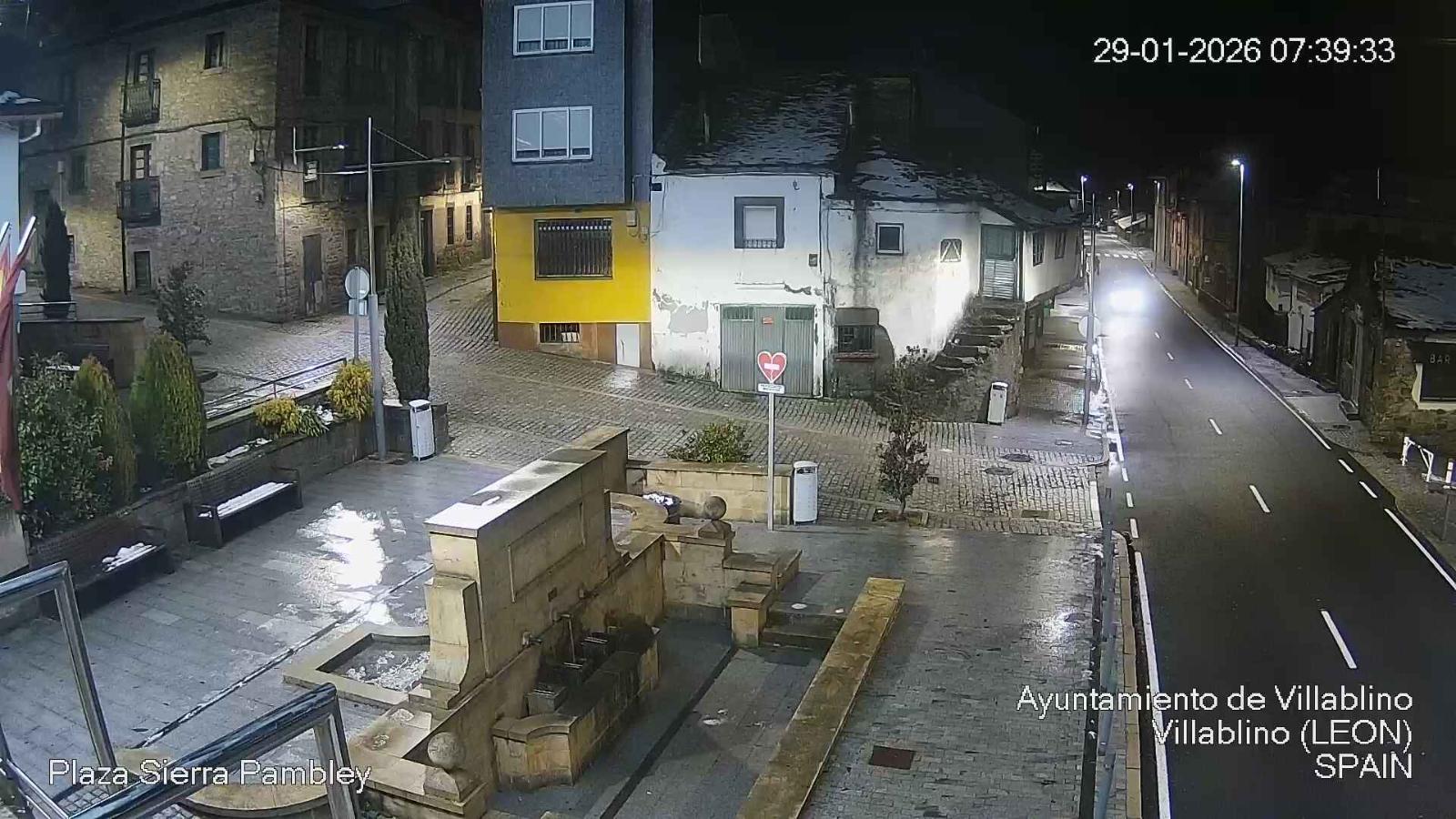 Webcam Leitariegos: Plaza Sierra Pambley