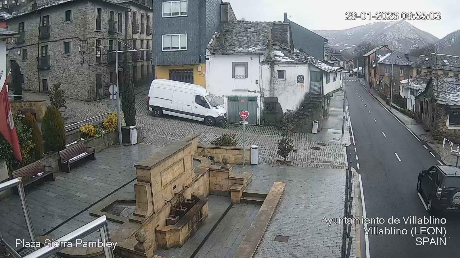 Webcam Leitariegos: Plaza Sierra Pambley