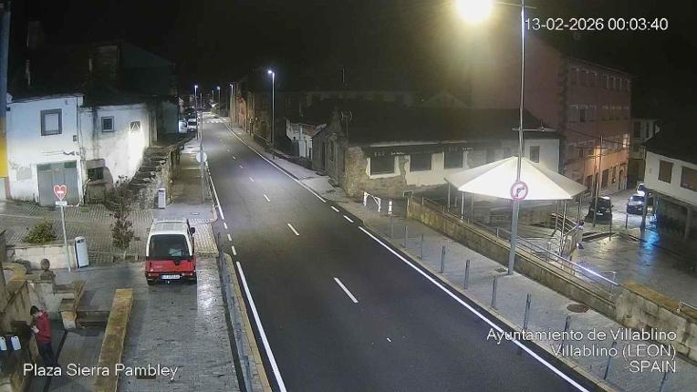 Webcam Leitariegos: Plaza Sierra Pambley