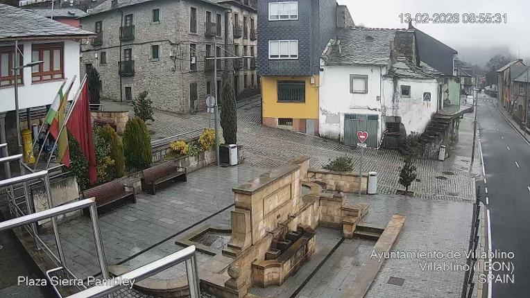 Webcam Leitariegos: Plaza Sierra Pambley