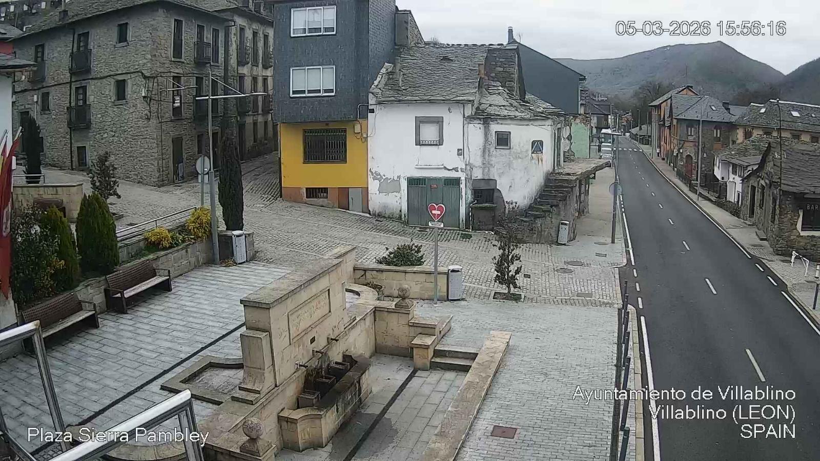 Webcam Leitariegos: Plaza Sierra Pambley