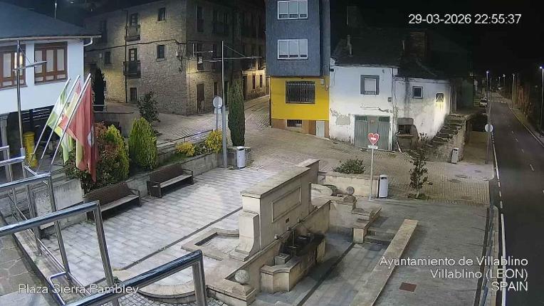 Webcam Leitariegos: Plaza Sierra Pambley