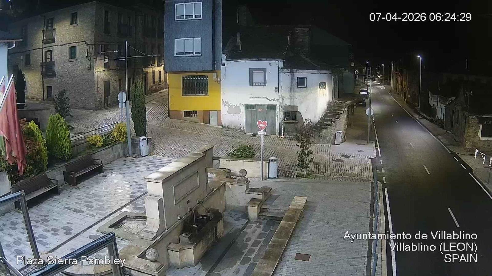 Webcam Leitariegos: Plaza Sierra Pambley