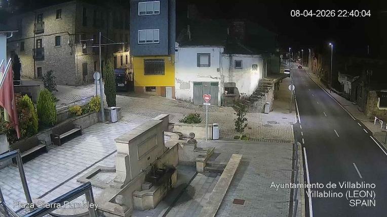 Webcam Leitariegos: Plaza Sierra Pambley