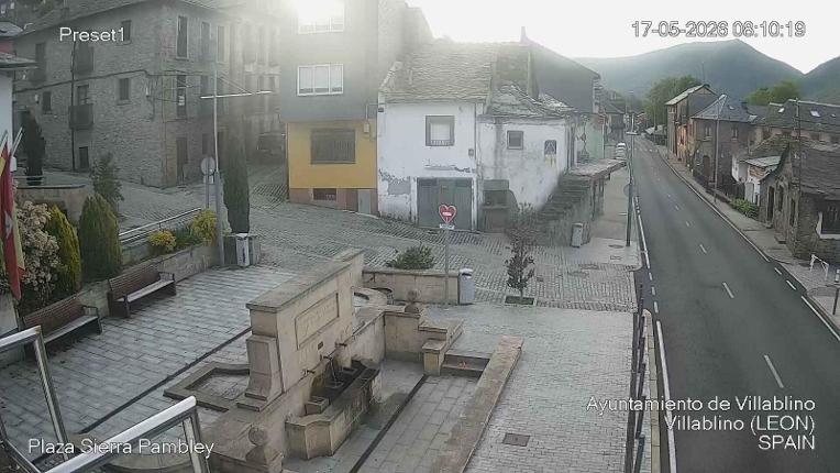 Webcam Leitariegos: Plaza Sierra Pambley