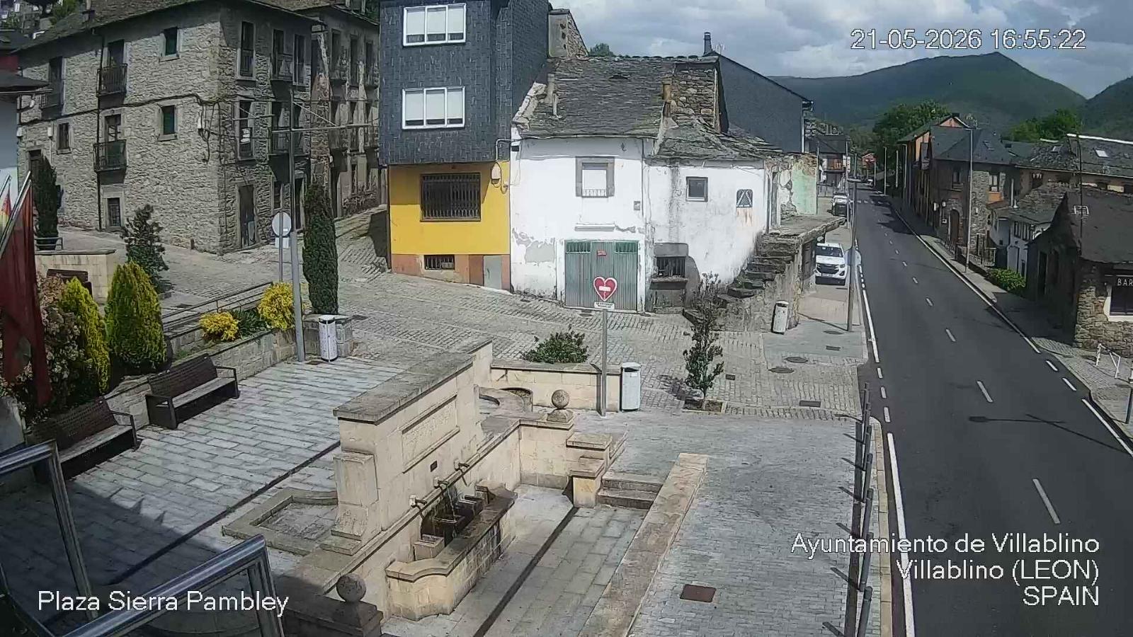 Webcam Leitariegos: Plaza Sierra Pambley