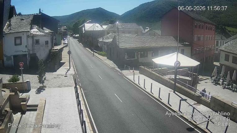 Webcam Leitariegos: Plaza Sierra Pambley