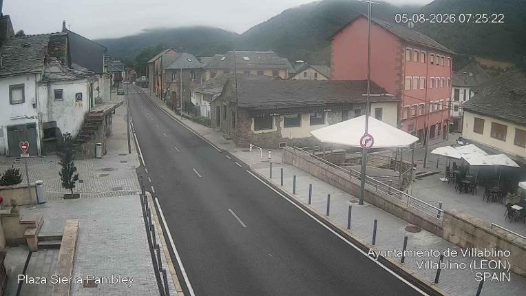 Webcam Leitariegos: Plaza Sierra Pambley